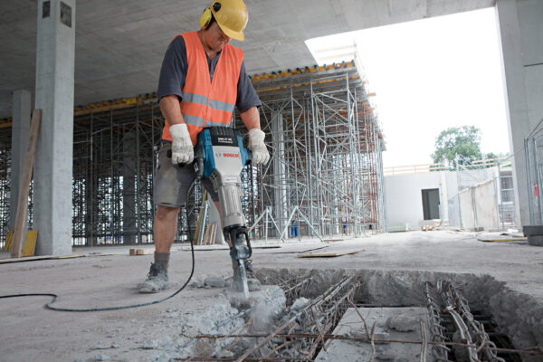 Heavy Duty Electric Breaker - In Action 1 Heavy Duty Breaker Electric - In Action 1