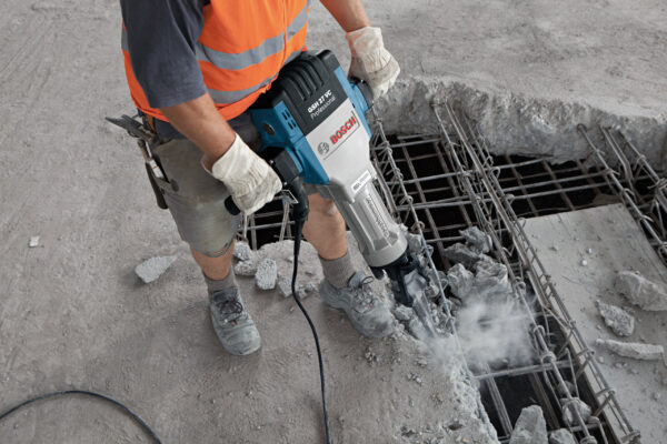Heavy Duty Electric Breaker - In Action 2 Heavy Duty Breaker Electric - In Action 2