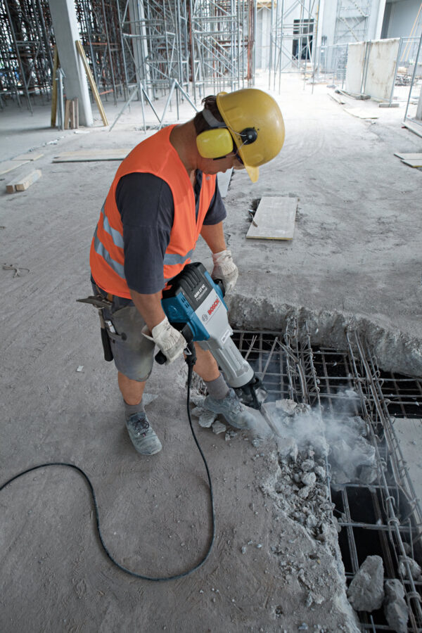 Heavy Duty Electric Breaker - In Action 3 Heavy Duty Breaker Electric - In Action 3