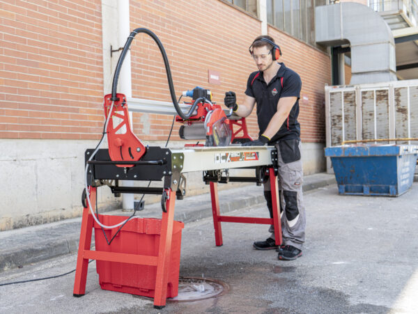 Electric Tile Cutter (Overhead Rail) DCX-250 1250 - In Action 1 Electric Tile Cutter (Overhead Rail) DCX-250 1250 - In Action 1