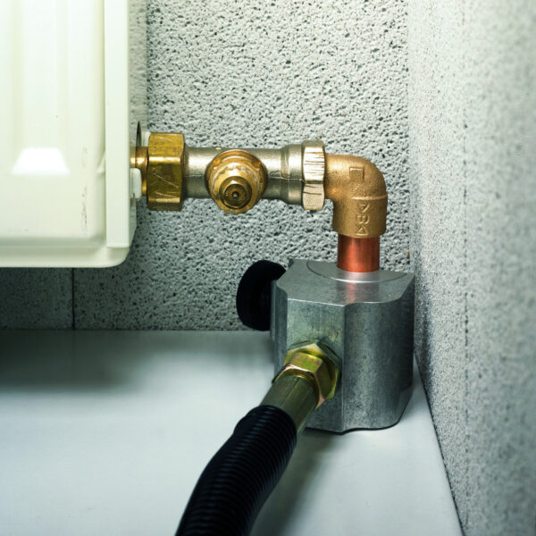 Pipe Freezing Kit - In Action 4 Pipe Freezing Kit - In Action 4