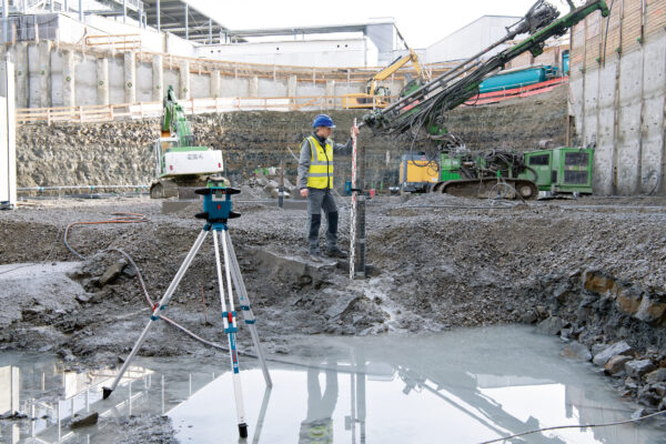 Rotating Laser Level - Dual Grade - In Action 9 Laser Level (Rotating) Dual Grade