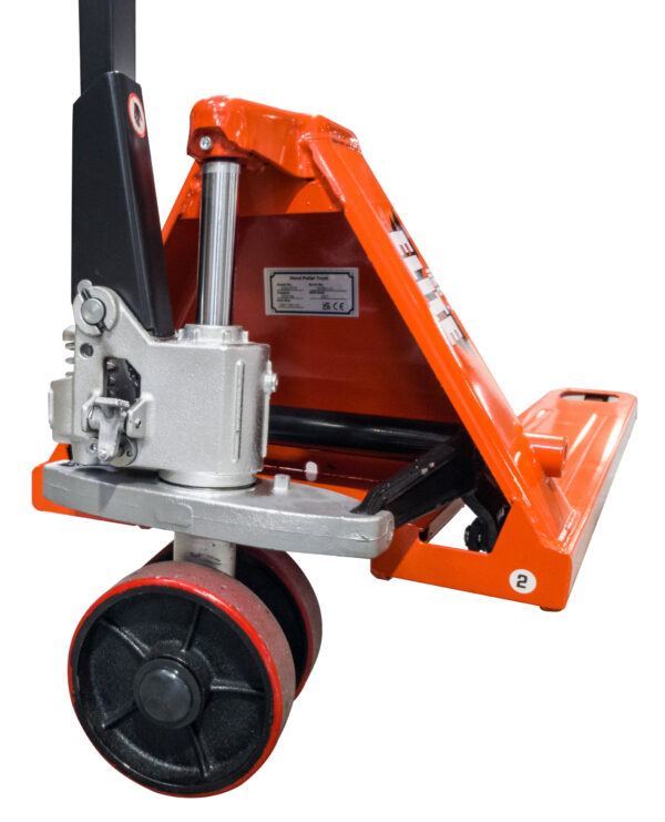 Front view of the non-marking Polyurethane (PU) steer wheels and silver hydraulic pump on a 2000kg capacity pallet truck.